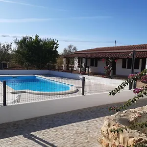 https://quinta-cosy.hotelaalgarve.com
