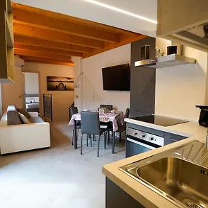 https://apartment-aureggio.it-lombardy.com
