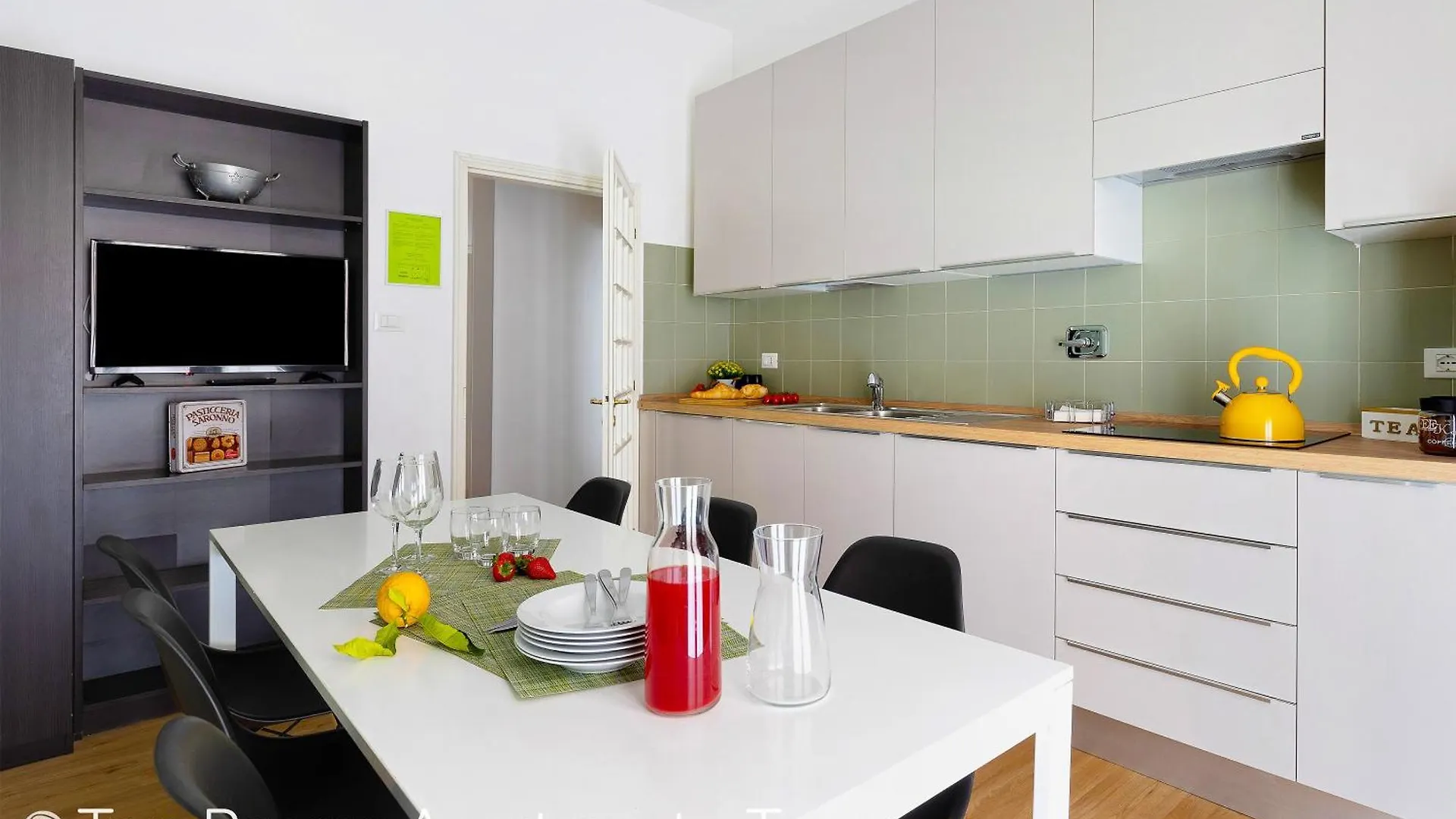 Z8 Apartments Bologna 0*,  Italië
